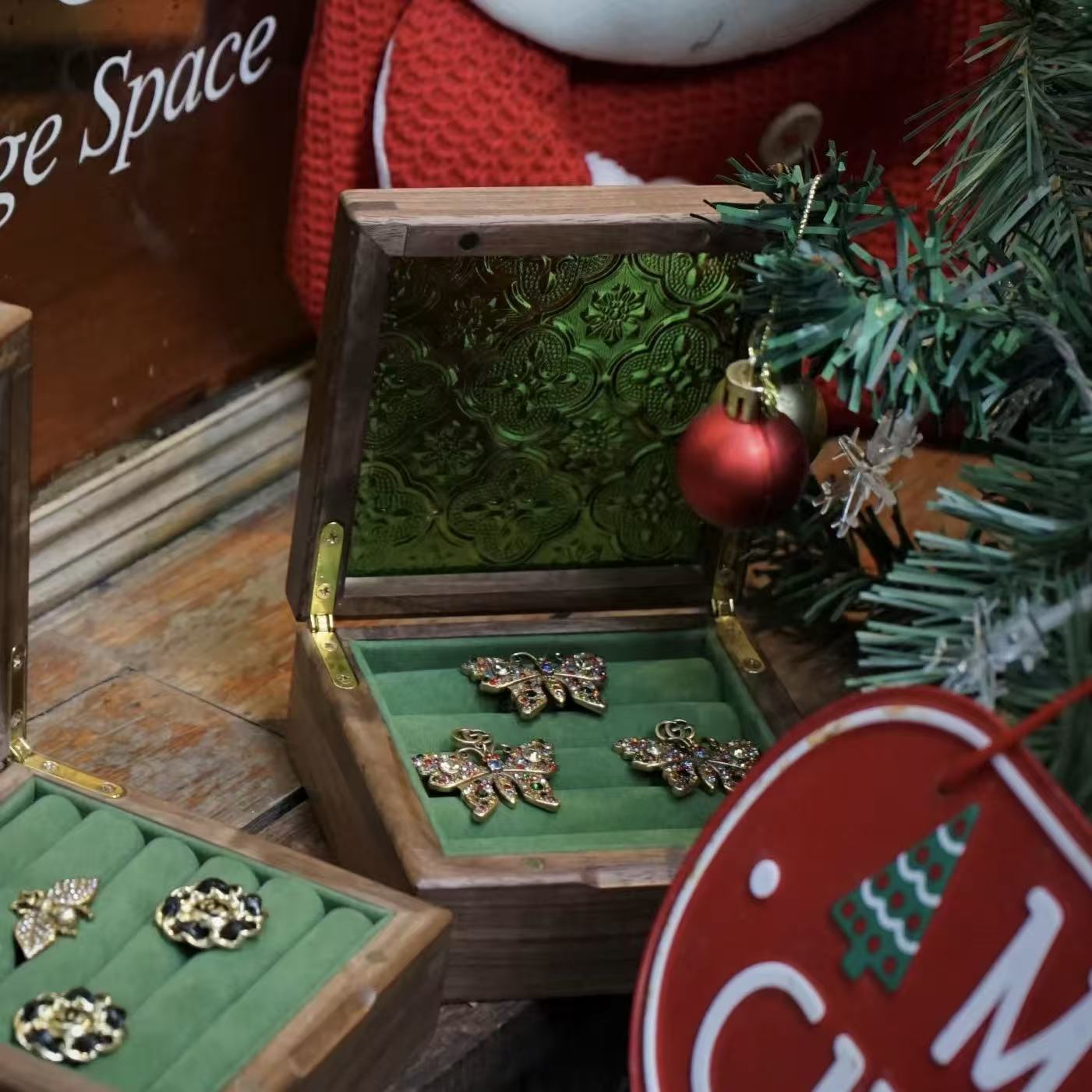 Boîte de rangement pour bagues et boucles d'oreilles style rétro Arden