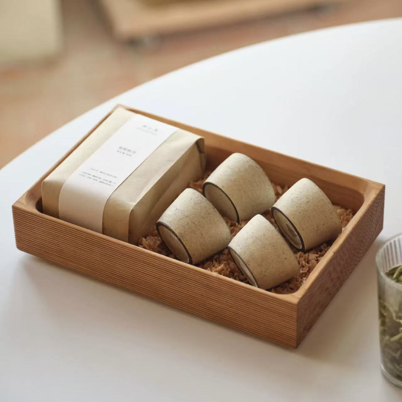 Schmuckkästchen aus massivem Holz von Monolith