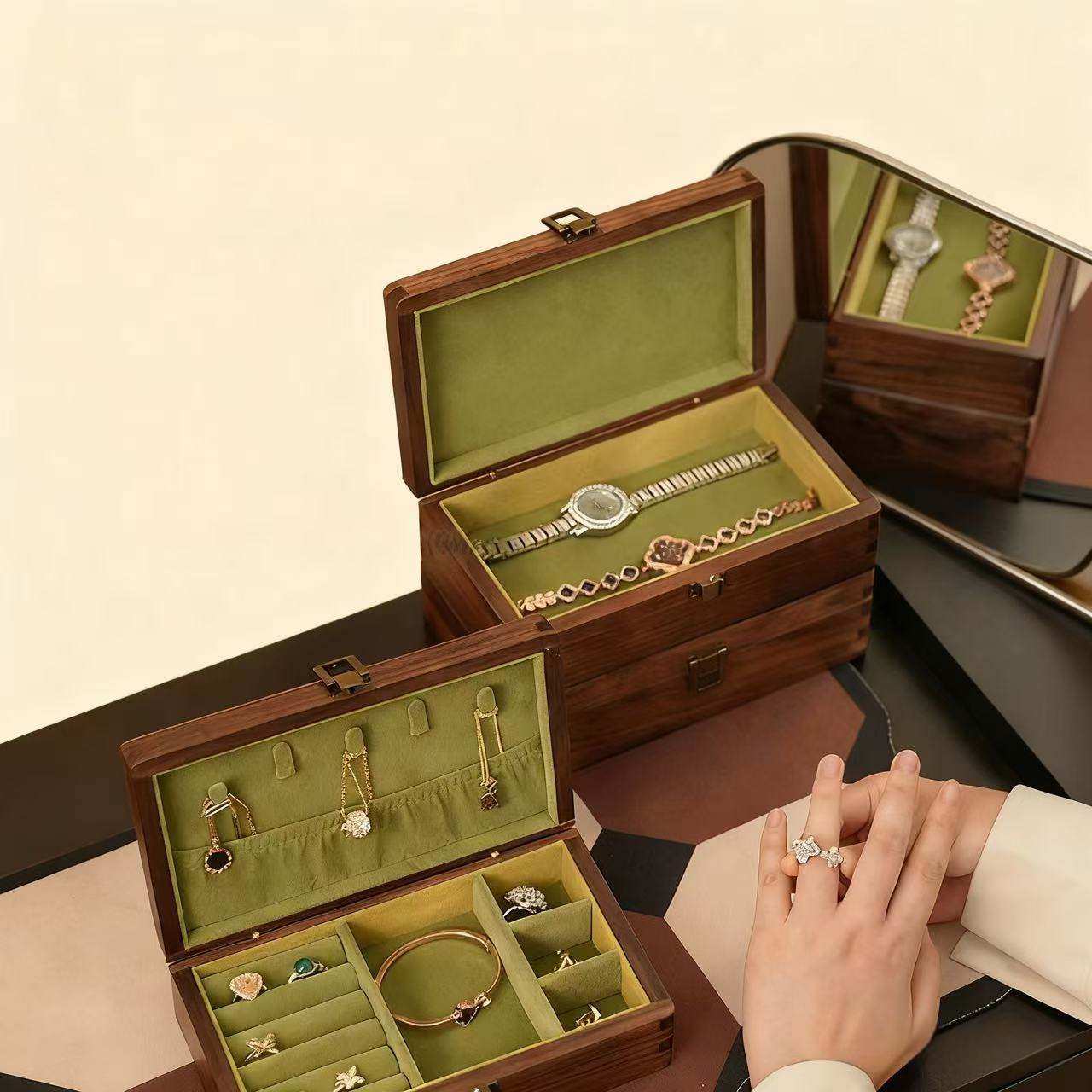 Jessi Walnut Jewelry Box
