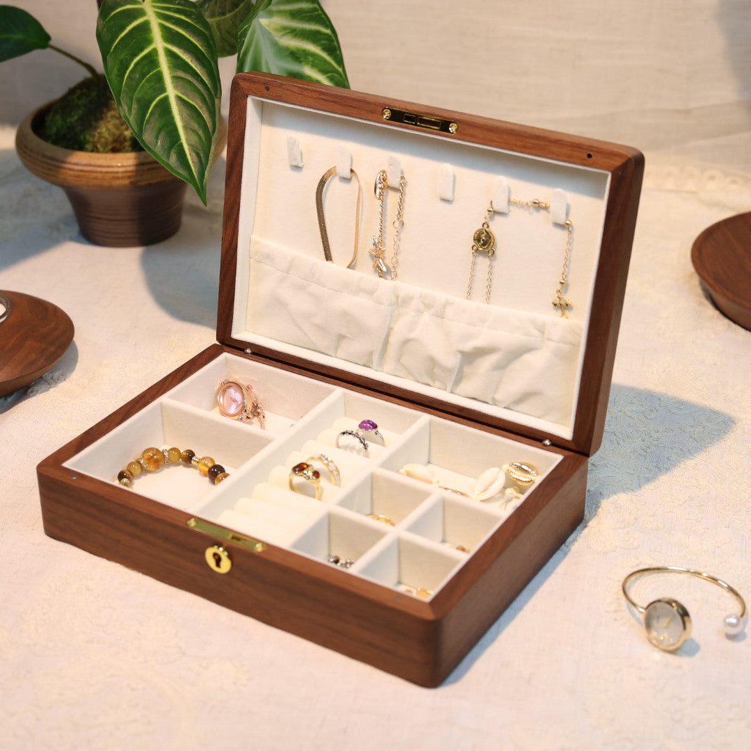 Marin abschließbare Schmuckschatulle aus Walnussholz