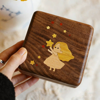 Schmuckkästchen-Kollektion aus edlem Walnussholz