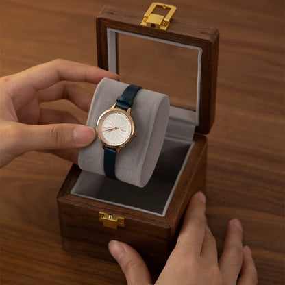 Collection de boîtes à montres Cadran en noyer massif avec couvercle en verre