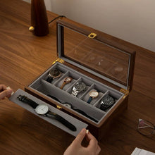 Cadran Uhrenbox-Kollektion aus massivem Walnussholz mit Glasdeckel