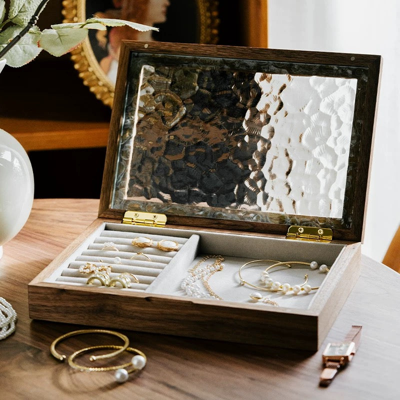 Elowen Schmuckkästchen aus Massivholz und strukturiertem Glas