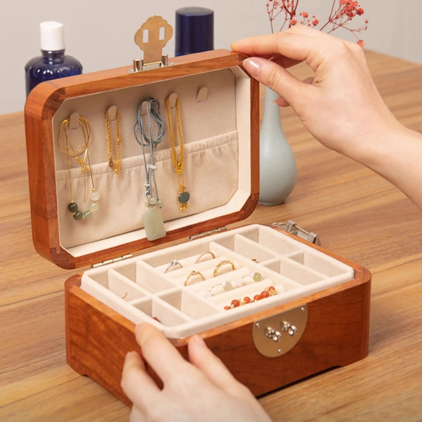 Astra Schmuckkästchen-Organizer aus massivem burmasfarbenem Rosenholz