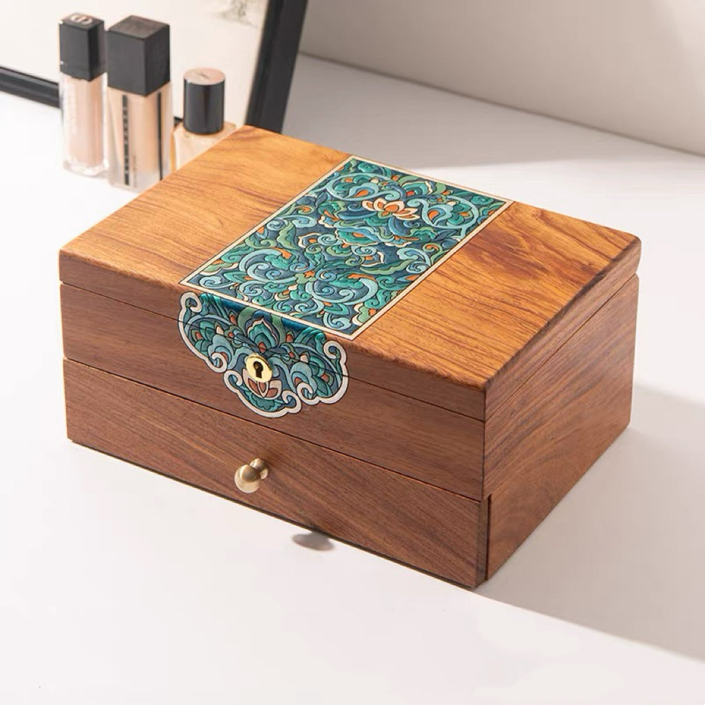 Solin Schmuckkästchen aus Massivholz mit Schloss und zwei Schubladen