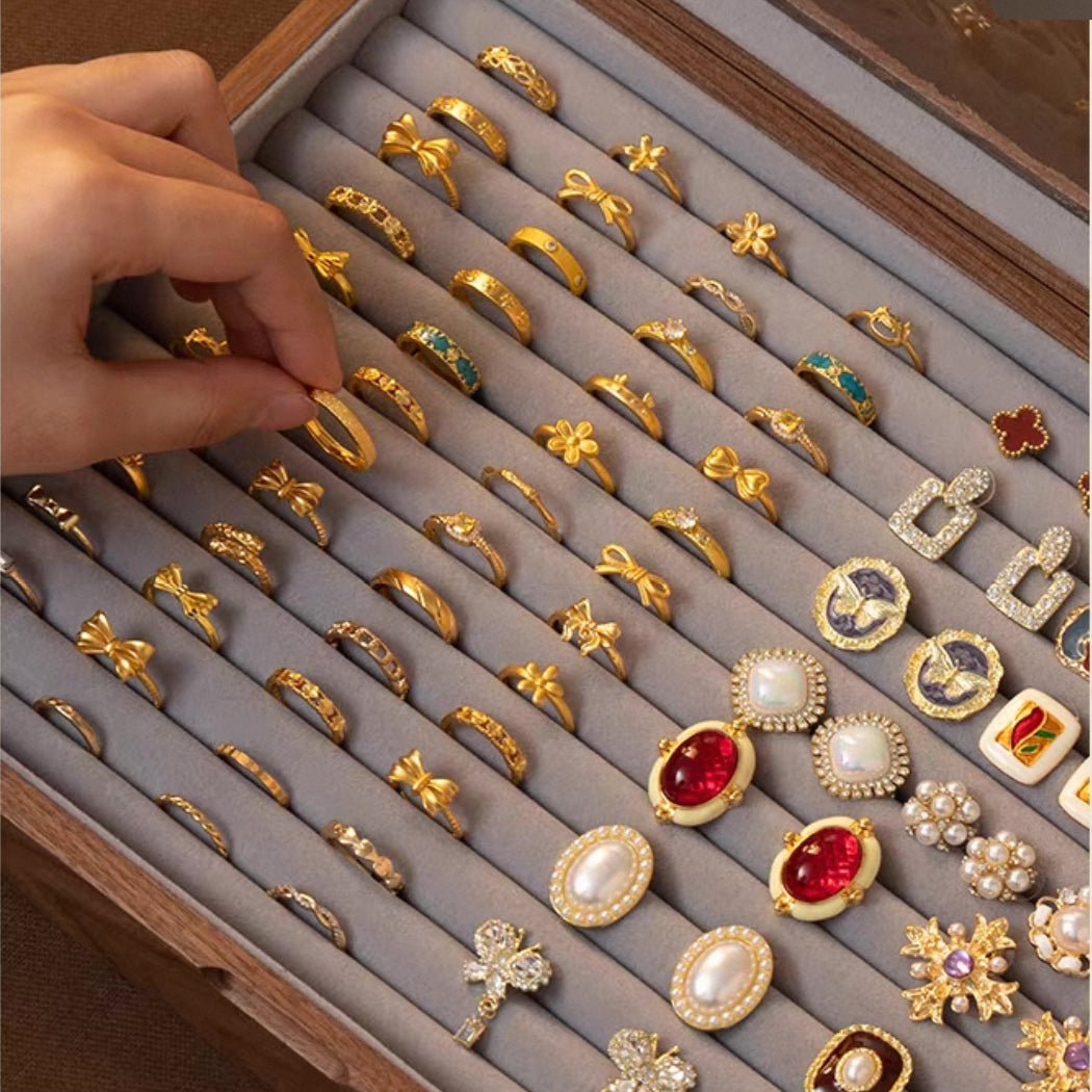 Boîte à bijoux Gemripple en noyer massif avec couvercle en verre texturé