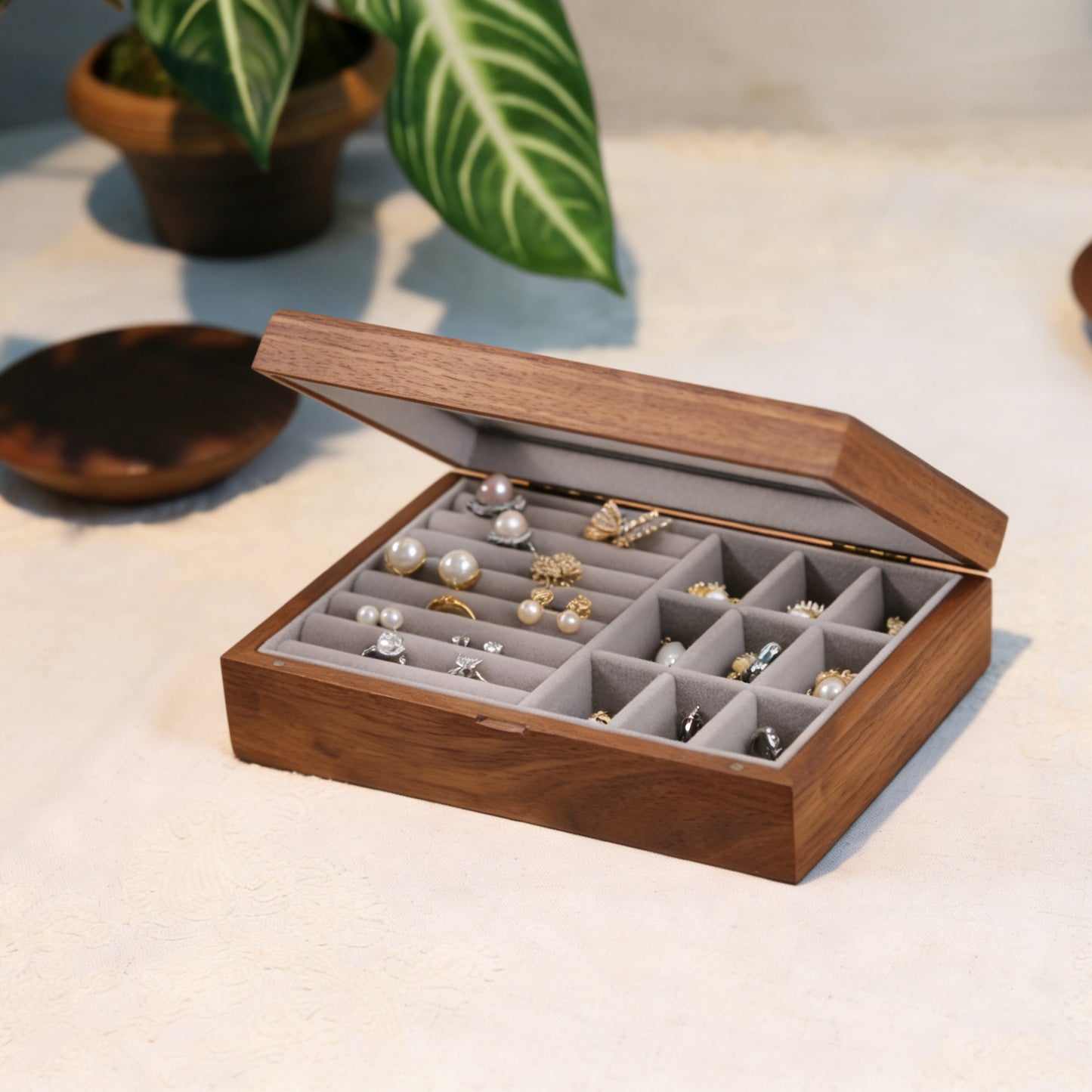Emma Glass-Lid Walnut Jewelry Box