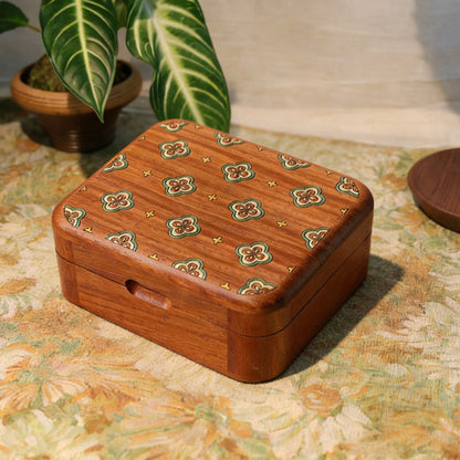 Schmuckkästchen im Retro-Stil aus Walnuss- und Rosenholz, Safranfarben