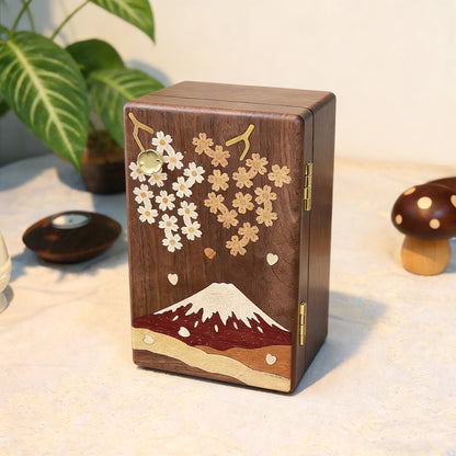 Schmuckorganizer aus Walnussholz mit mehreren Schubladen und floralem Muster